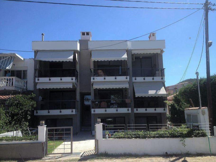 Two-Storey Beachfront Maisonette Toroni Esterno foto